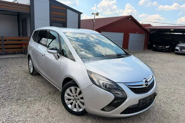 Opel Zafira — polovni automobil
