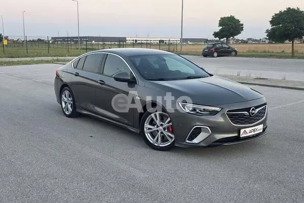 Opel Insignia — polovni automobil