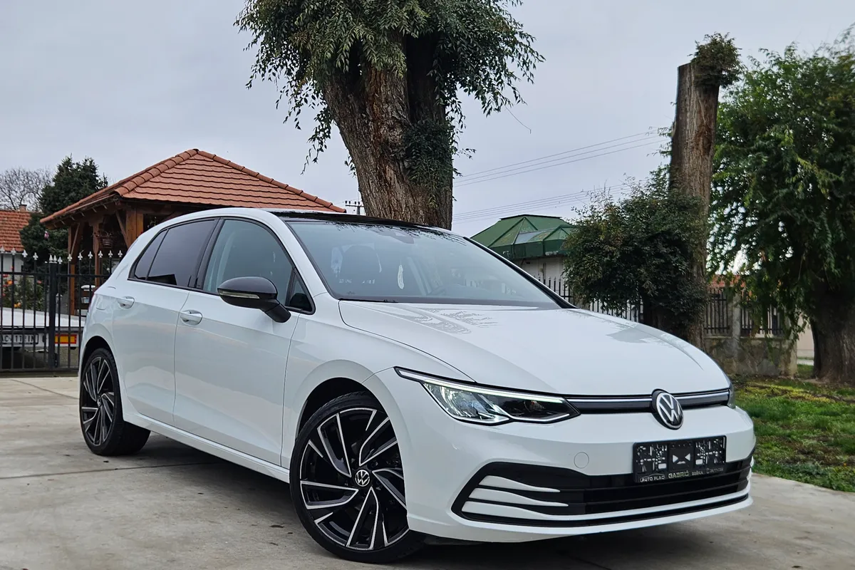 Volkswagen Golf 8 — polovni automobil
