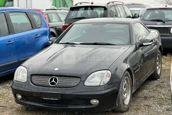 Mercedes Benz SLK 200 — polovni automobil