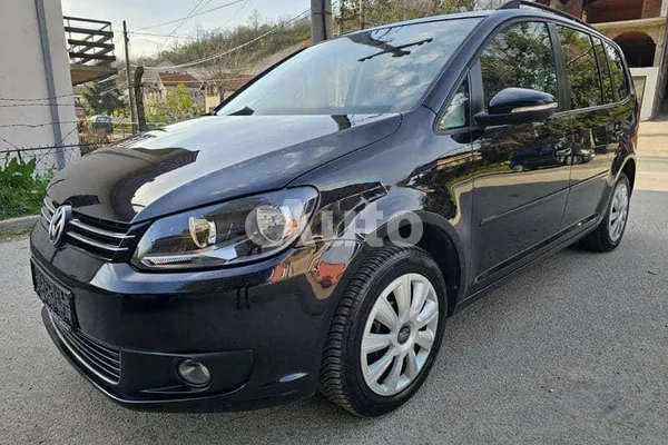 Volkswagen Touran — polovni automobil