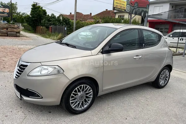 Lancia Ypsilon — polovni automobil