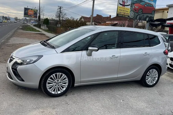 Opel Zafira — polovni automobil