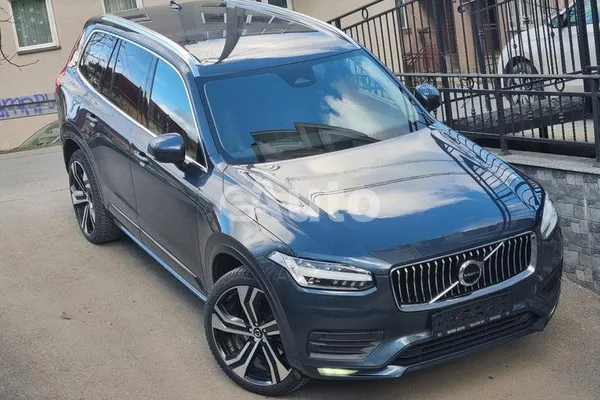 Volvo XC90 — polovni automobil