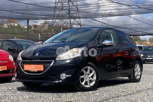 Peugeot 208 — polovni automobil