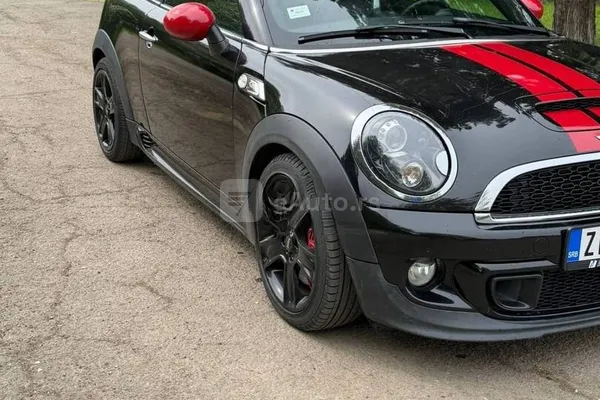 MINI John Cooper Works — polovni automobil