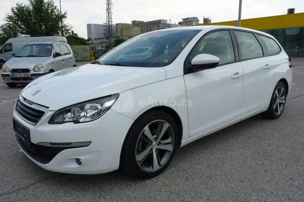 Peugeot 308 — polovni automobil