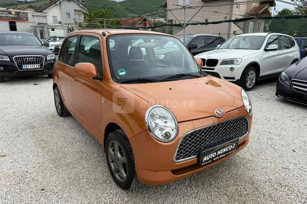 Daihatsu Trevis — polovni automobil