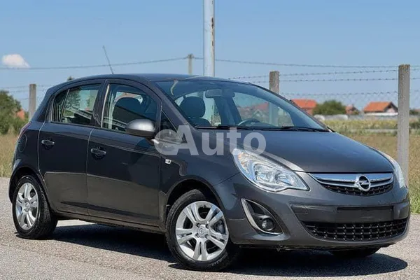 Opel Corsa D — polovni automobil