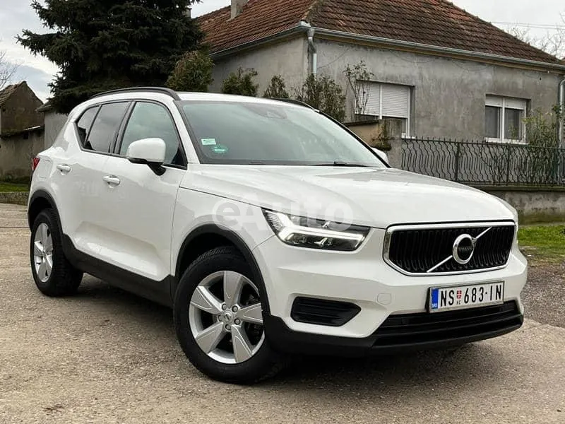 Volvo XC40 — polovni automobil