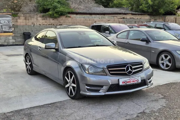 Mercedes Benz C 220 — polovni automobil