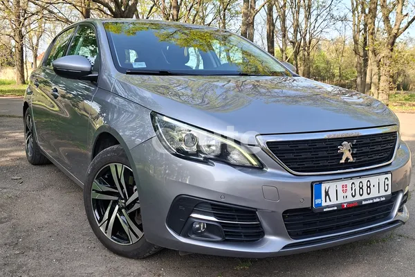 Peugeot 308 — polovni automobil