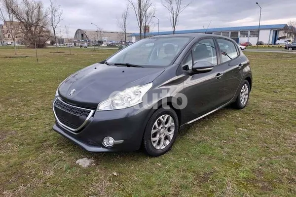 Peugeot 208 — polovni automobil