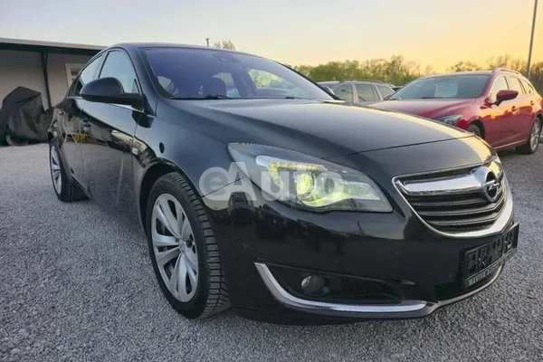 Opel Insignia — polovni automobil