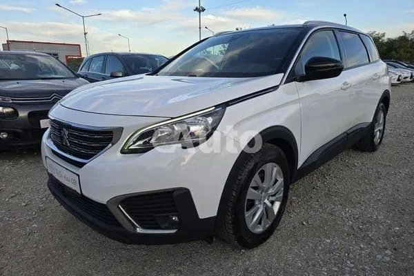 Peugeot 5008 — polovni automobil