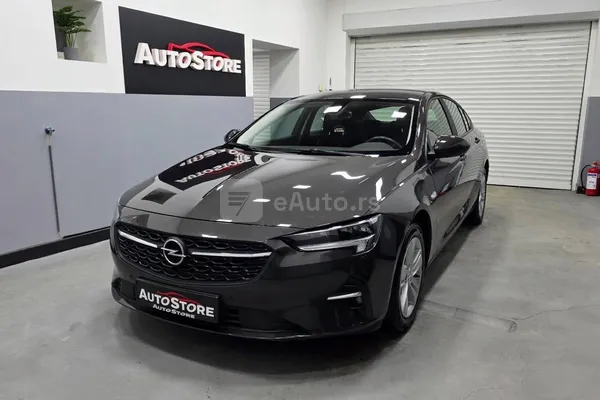 Opel Insignia — polovni automobil