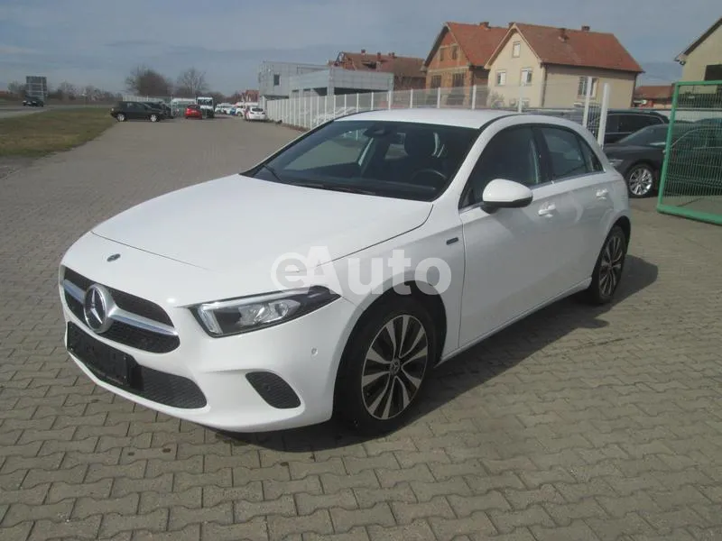 Mercedes Benz A 250 — polovni automobil