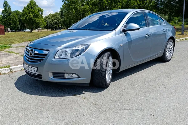 Opel Insignia — polovni automobil