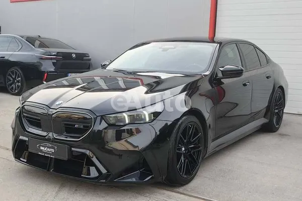 BMW M5 — polovni automobil