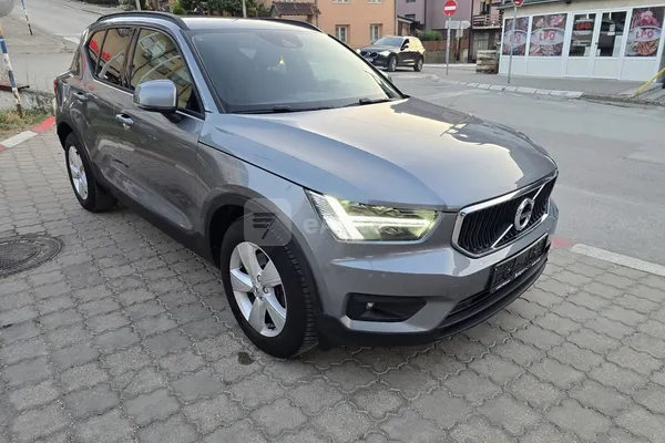 Volvo XC40 — polovni automobil