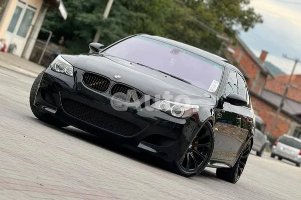 BMW M5 — polovni automobil