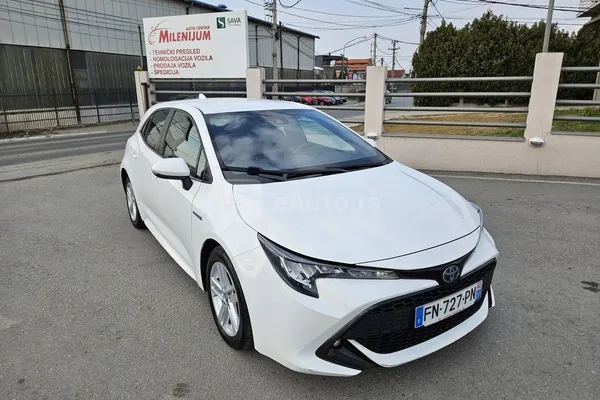 Toyota Corolla — polovni automobil