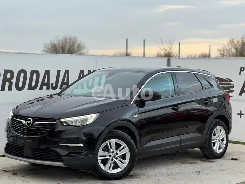 Opel Grandland X — polovni automobil