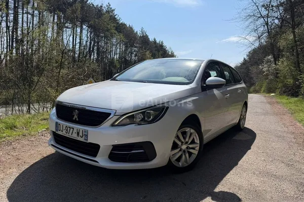 Peugeot 308 — polovni automobil
