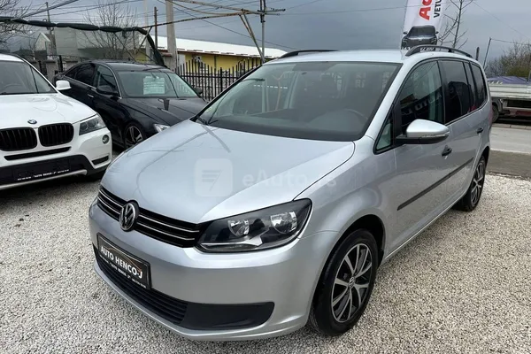 Volkswagen Touran — polovni automobil