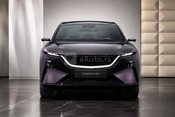 Mazda CX-6E — polovni automobil