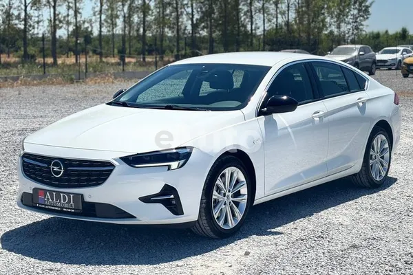 Opel Insignia — polovni automobil