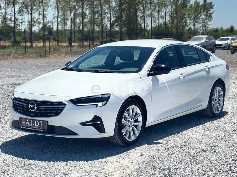 Opel Insignia — polovni automobil