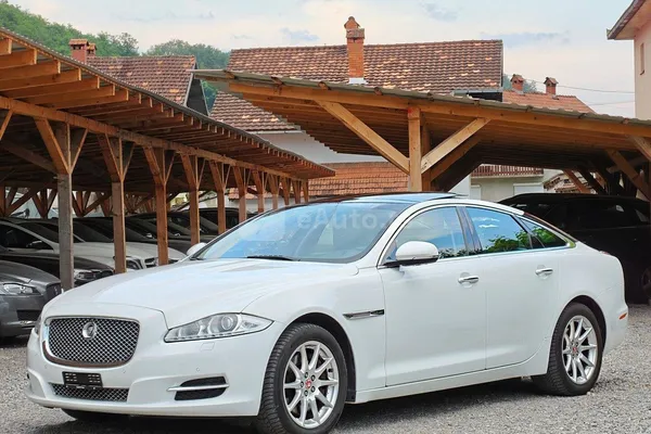 Jaguar XJ — polovni automobil