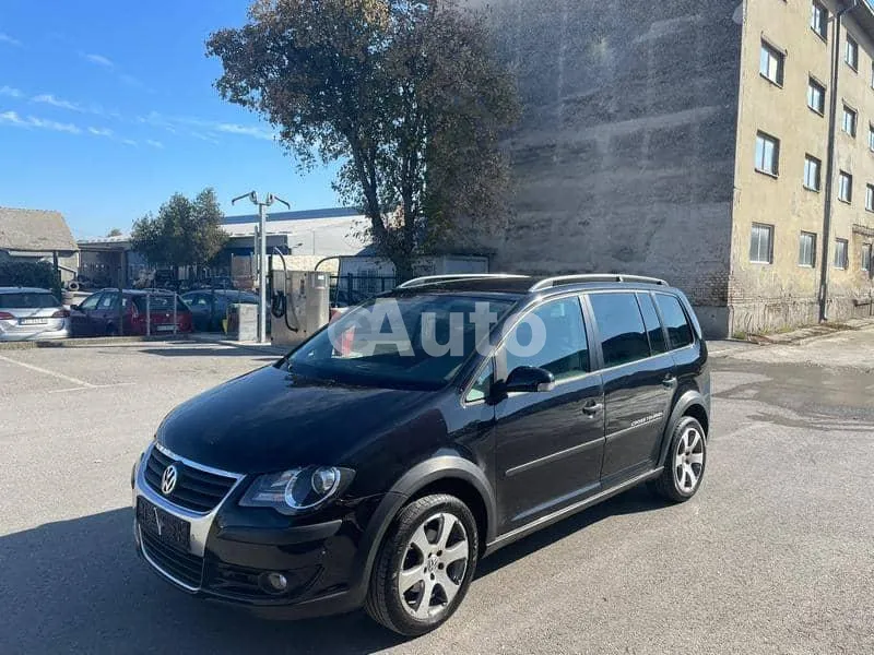 Volkswagen Touran — polovni automobil