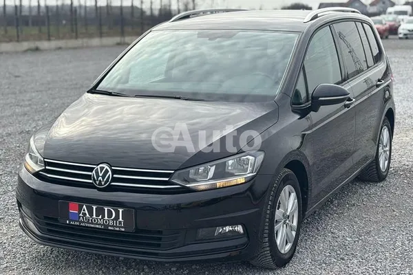 Volkswagen Touran — polovni automobil