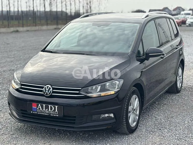 Volkswagen Touran — polovni automobil
