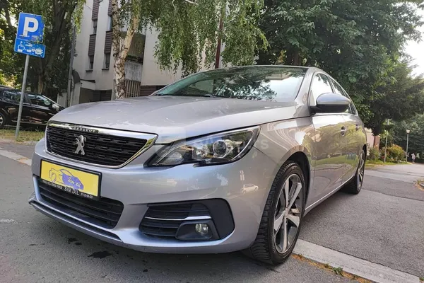 Peugeot 308 — polovni automobil