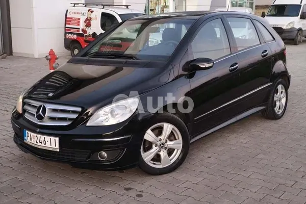 Mercedes Benz B 180 — polovni automobil