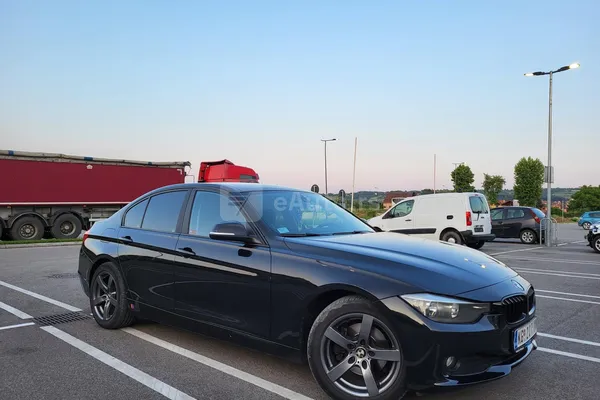 BMW 320 — polovni automobil