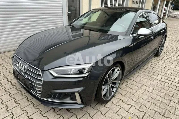 Audi S5 — polovni automobil