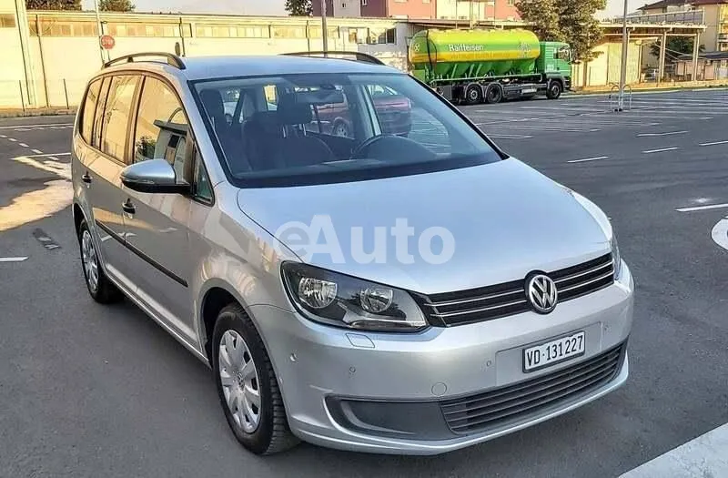 Volkswagen Touran — polovni automobil