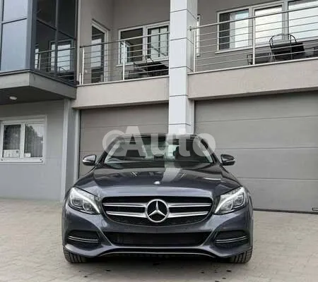 Mercedes Benz C 220 — polovni automobil