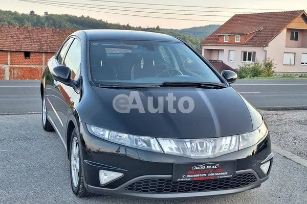 Honda Civic — polovni automobil