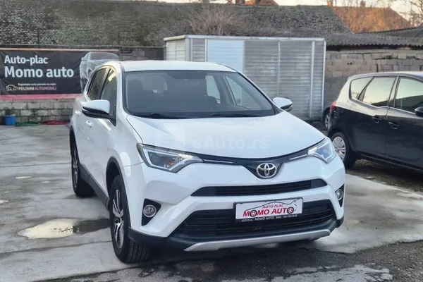 Toyota RAV 4 — polovni automobil