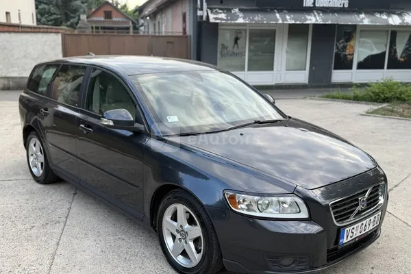 Volvo V50 — polovni automobil