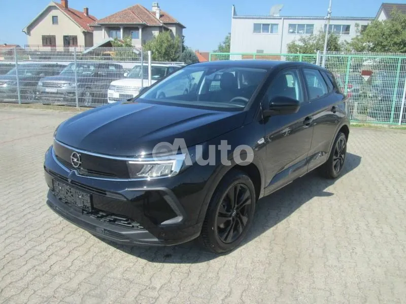Opel Grandland X — polovni automobil