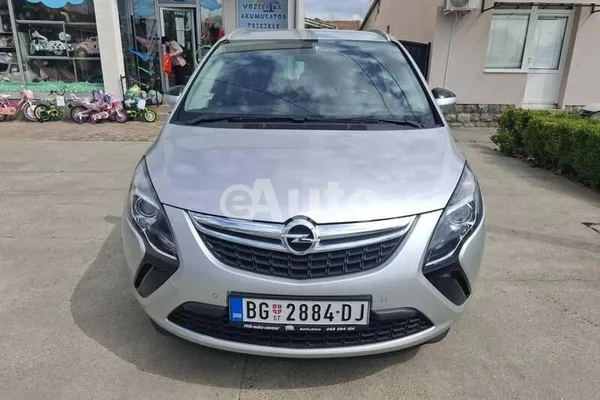 Opel Zafira — polovni automobil
