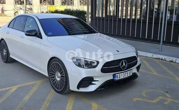 Mercedes Benz E 220 — polovni automobil