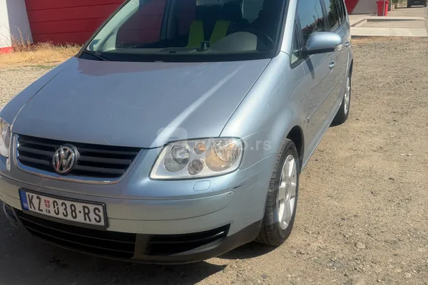 Volkswagen Touran — polovni automobil