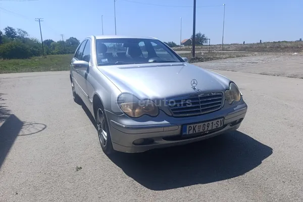Mercedes Benz C 220 — polovni automobil